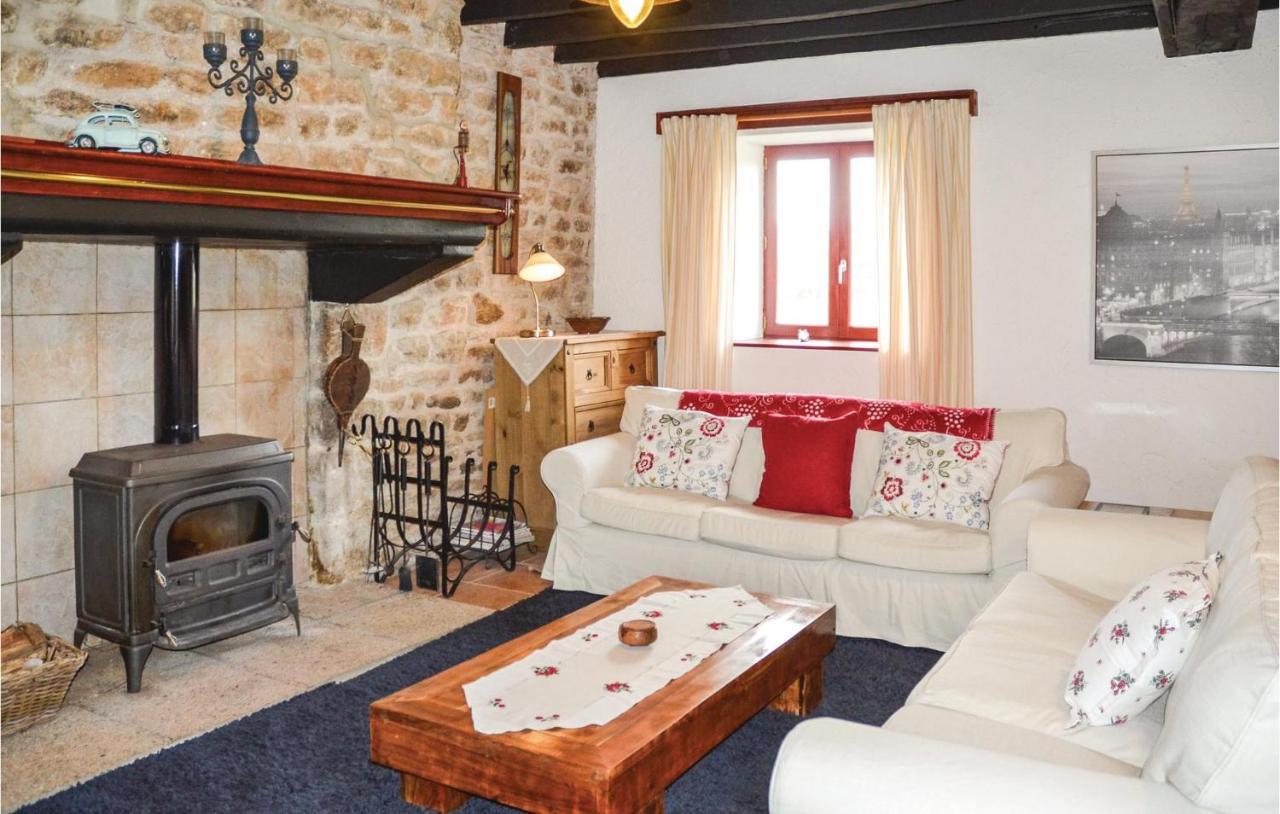 Beautiful Home In Montaudin With Wifi エクステリア 写真